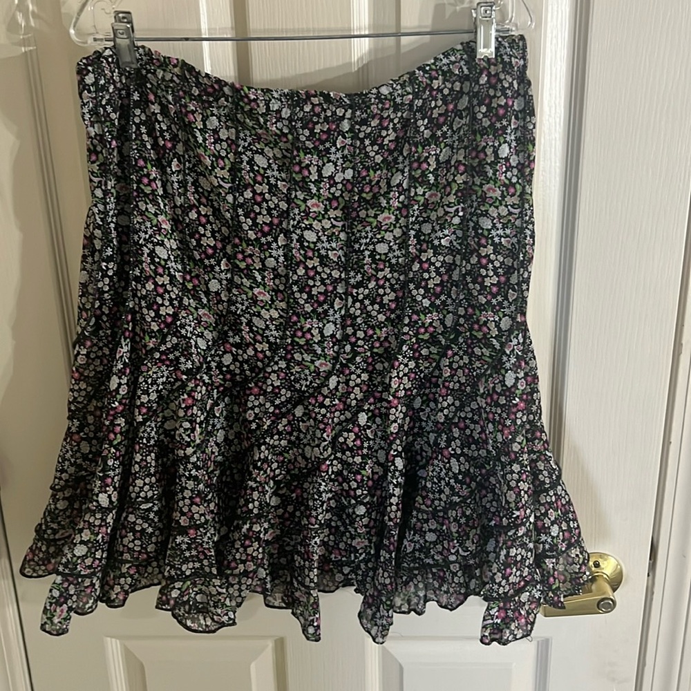 DIMR flowered pleated skirt petite med EUC